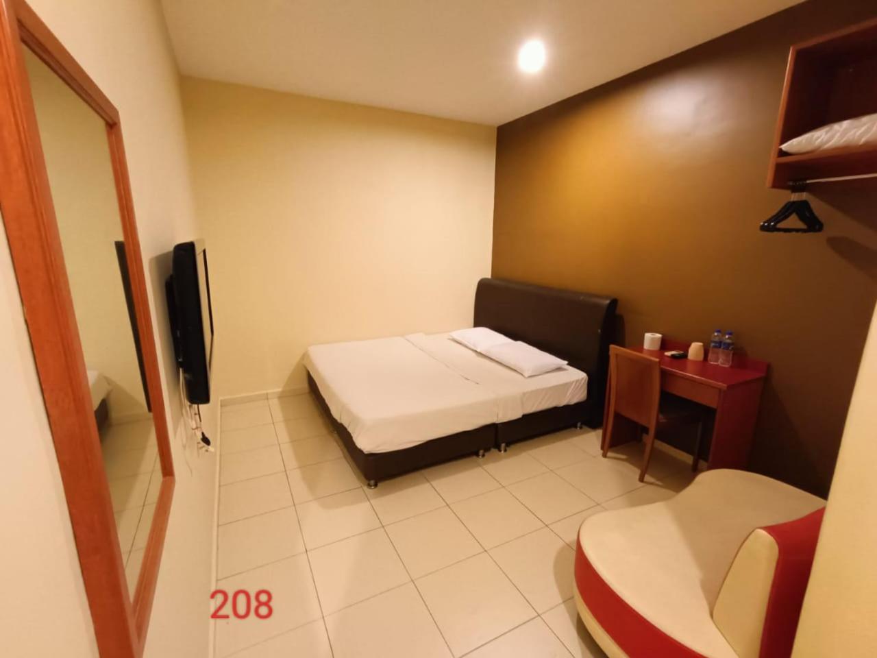 Doris Hotel Malacca Exterior foto
